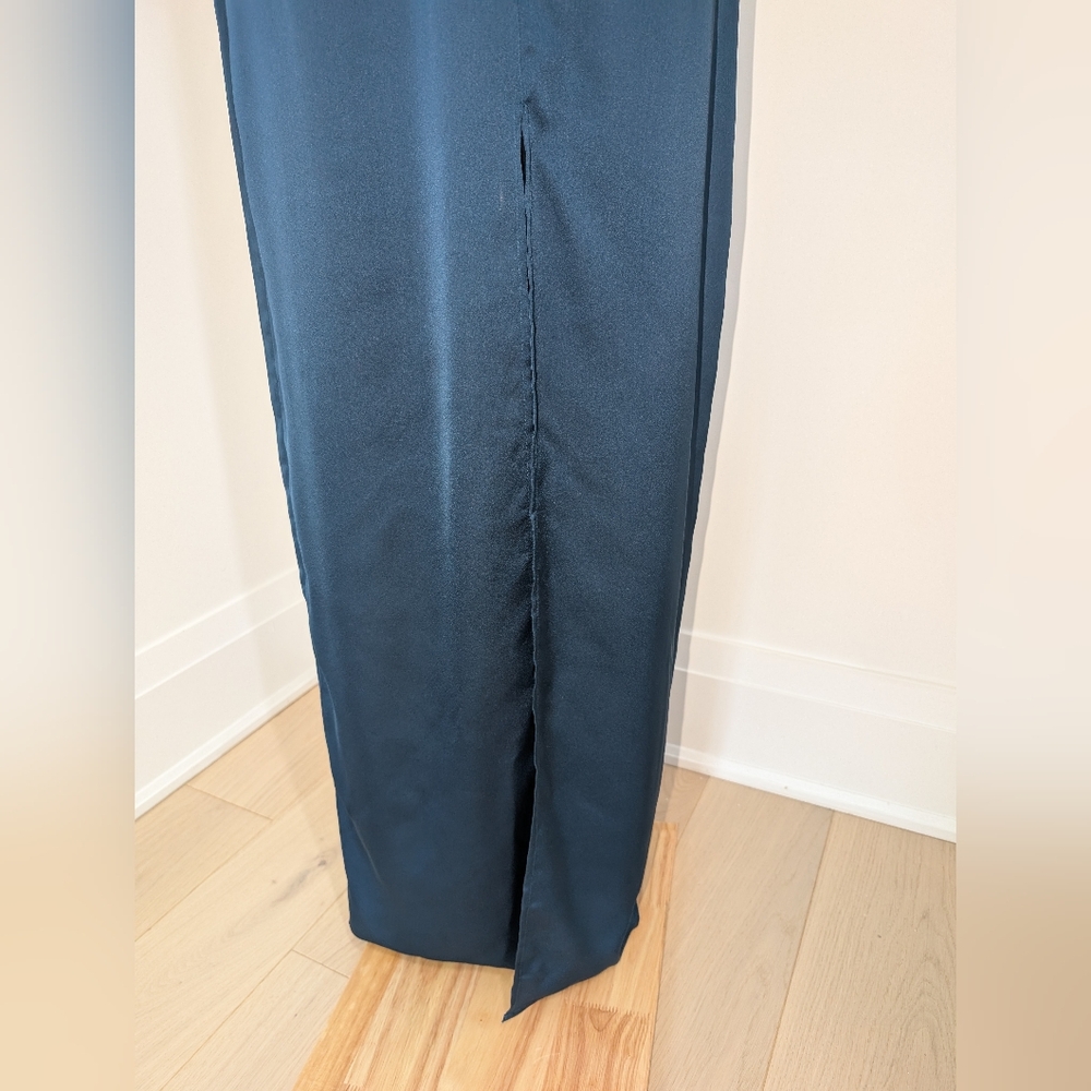 Elegant Teal Evening Gown - Picture 3 of 7